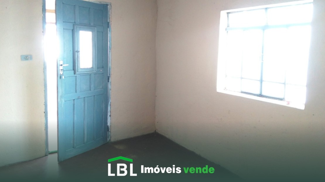 Vende-se imóvel em Bueno Brandão.