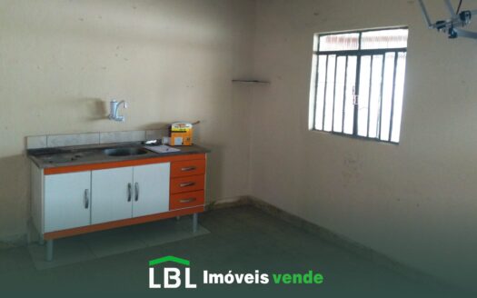 Vende-se imóvel no centro de Bueno Brandão!!!