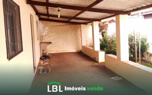 Vende-se imóvel no centro de Bueno Brandão!!!