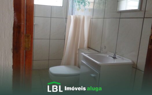 Casa próxima ao centro de Bueno Brandão! (Fundos)