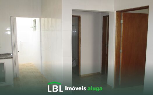 Imóvel com ótimas casas!!! (Casa 02)