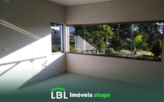 Excelente apartamento em frente ao Jardim da Igreja!!!