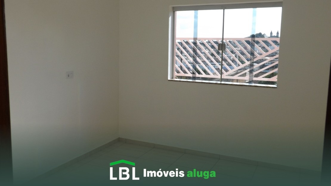 Aluga-se ótima casa em Bueno Brandão.