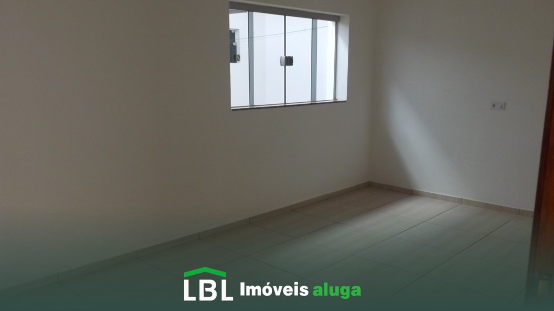 Aluga-se ótima casa em Bueno Brandão.