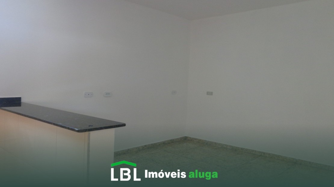 Aluga-se ótima casa em Bueno Brandão!