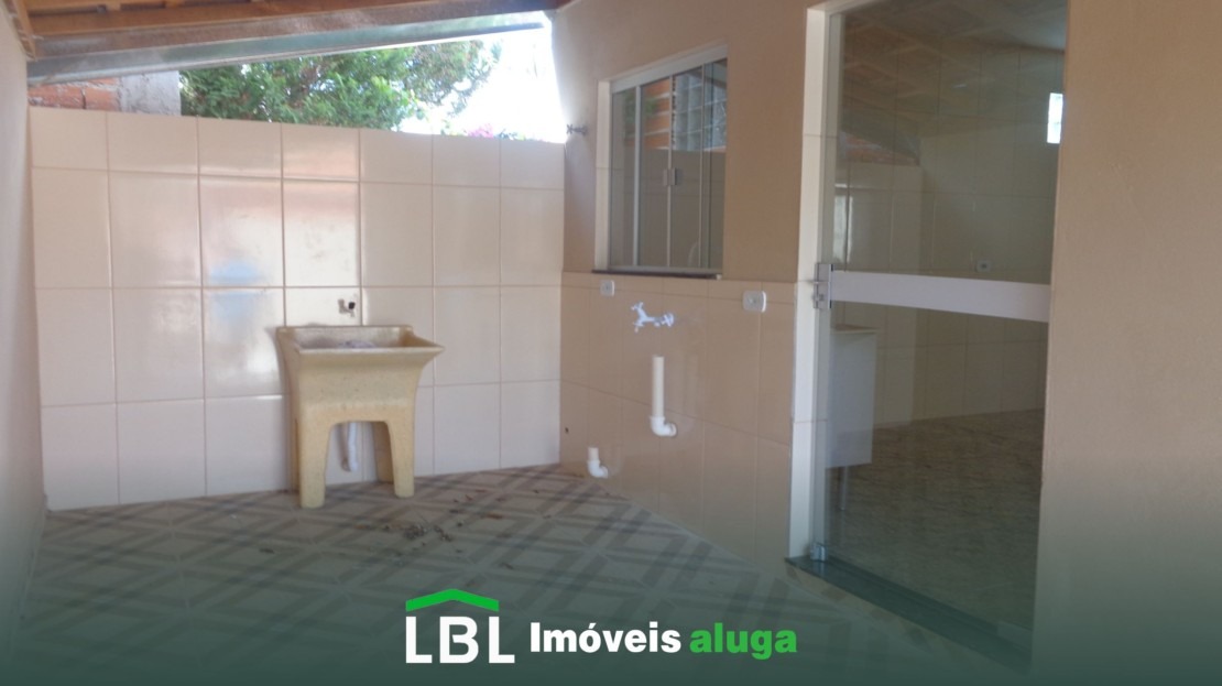 Aluga-se ótima casa em Bueno Brandão!