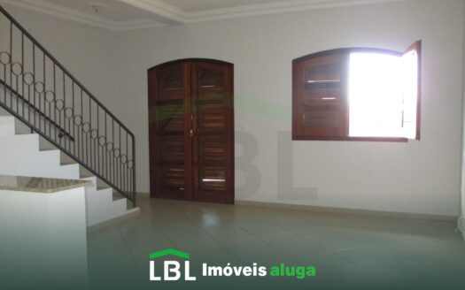 Triplex com vista maravilhosa de Bueno Brandão, Minas Gerais!