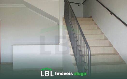 Triplex com vista maravilhosa de Bueno Brandão, Minas Gerais!