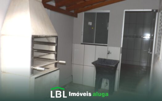 Ótima casa na Av. Bom Jesus, em Bueno Brandão!!!