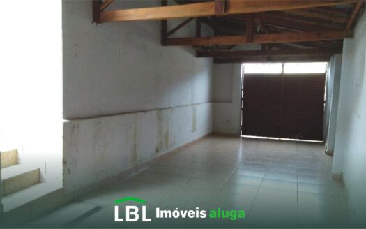 Ótima casa no Centro de Bueno Brandão