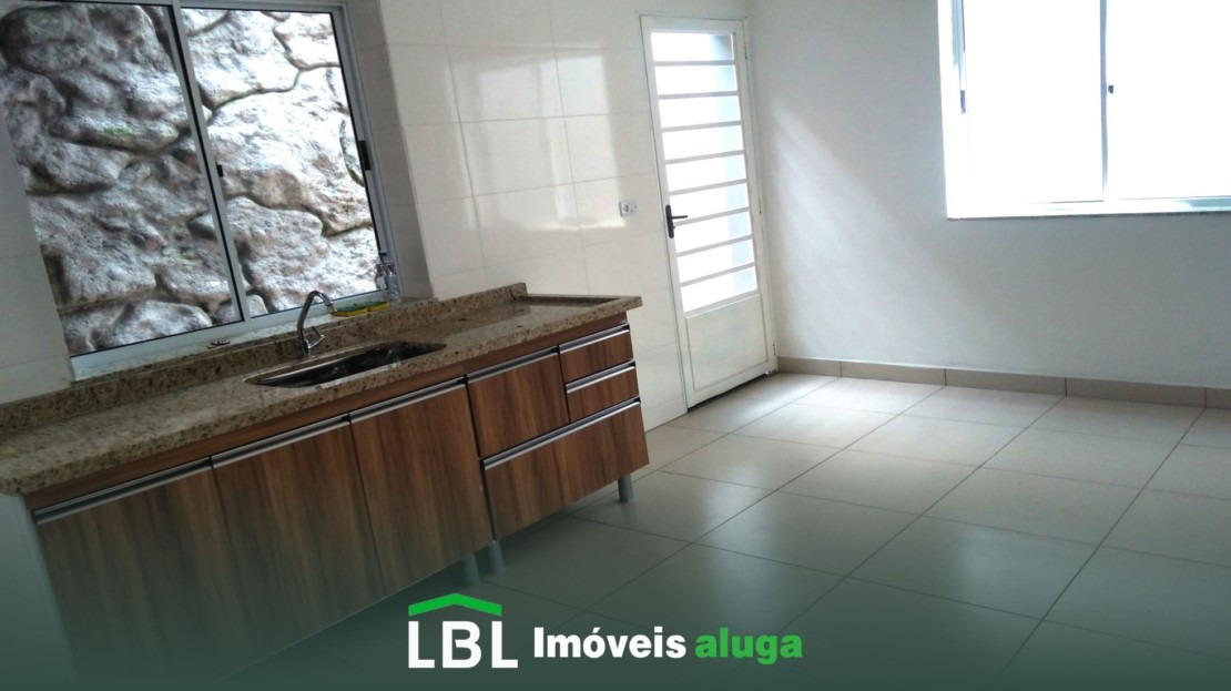 Aluga-se ótima casa em Bueno Brandão