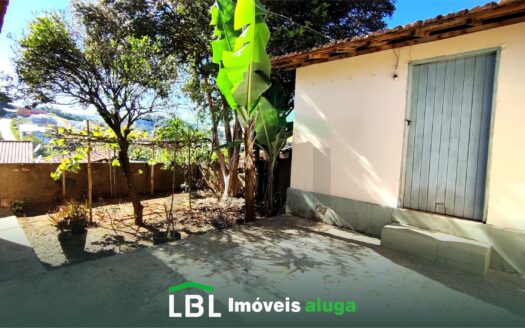 Ótima casa, próxima ao centro em Bueno Brandão