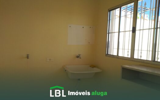 Casa boa com 2 dormitórios, no Jardim Santa Maria, em Bueno Brandão-MG