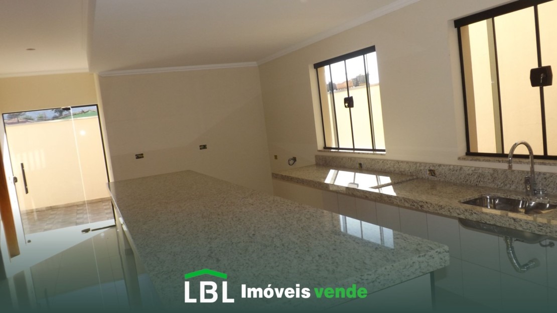 Vende-se excelente imóvel em Bueno Brandão-MG!