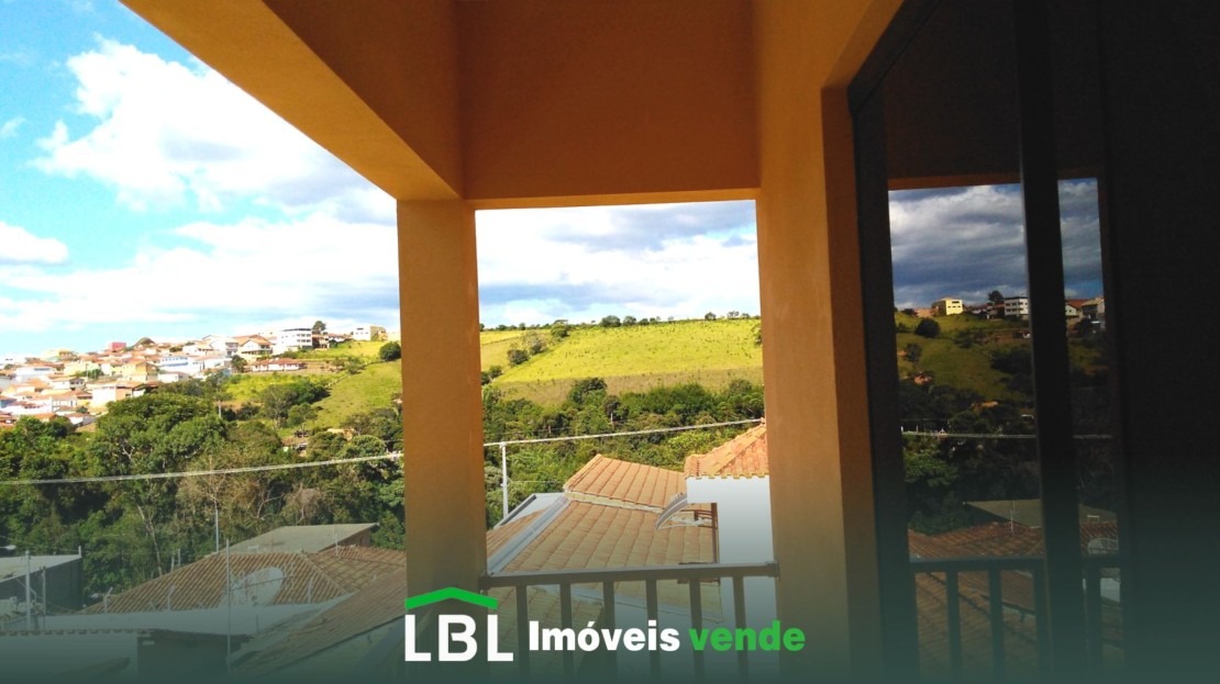 Vende-se excelente imóvel em Bueno Brandão-MG!