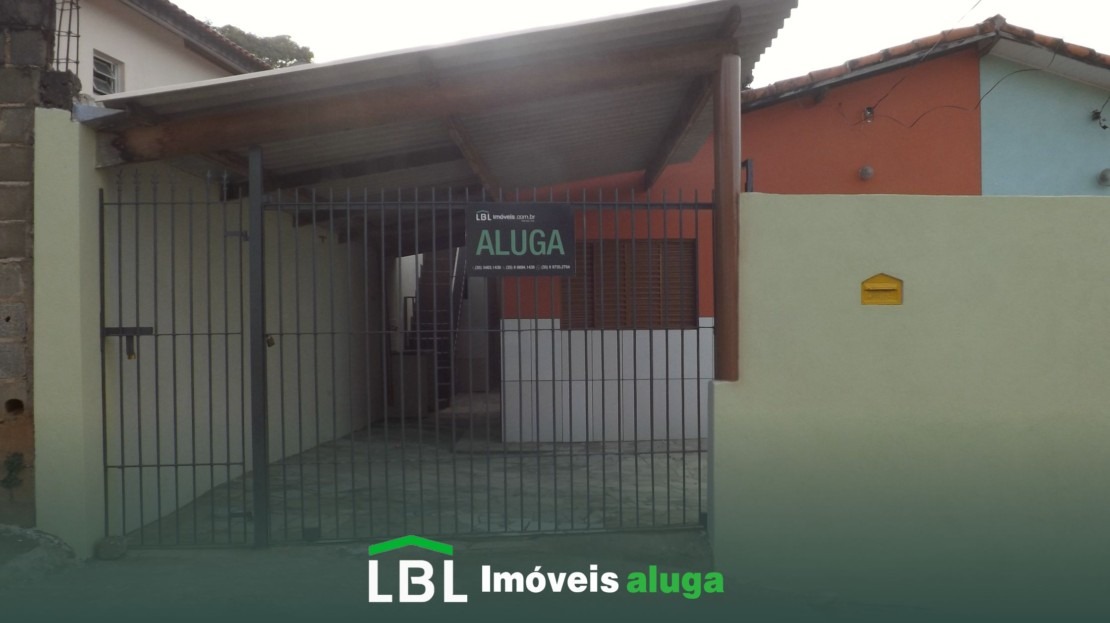 Aluga-se casa com edícula em Bueno Brandão-MG.