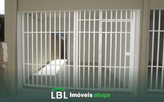 Casa pequena com 02 dormitórios em Bueno Brandão – Cs 01