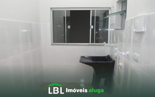 Casa pequena com 02 dormitórios em Bueno Brandão – Cs 01