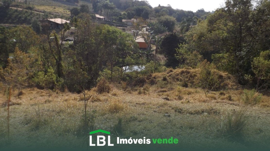 Vende-se terreno em Bueno Brandão-MG