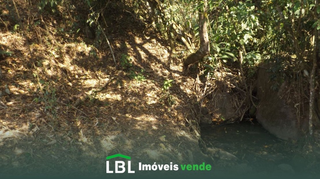 Vende-se terreno em Bueno Brandão-MG