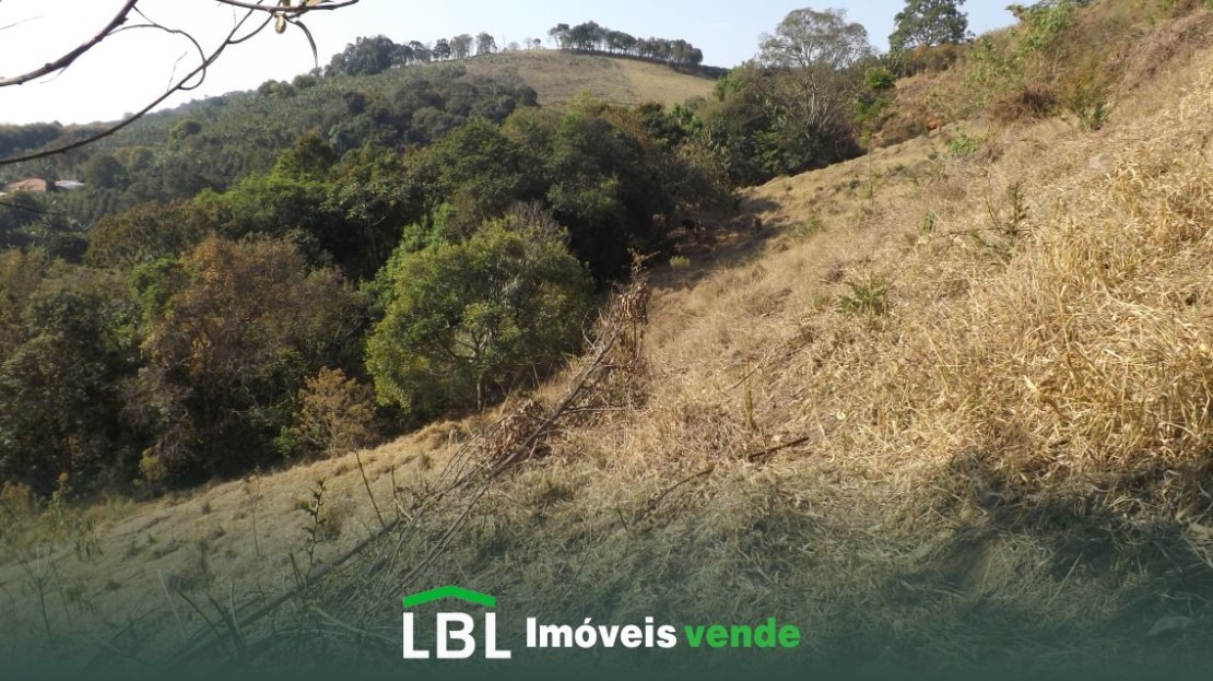 Vende-se terreno em Bueno Brandão-MG