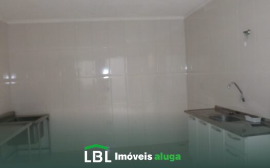 Excelente ponto comercial na Praça Virgílio de Melo Franco em Bueno Brandão