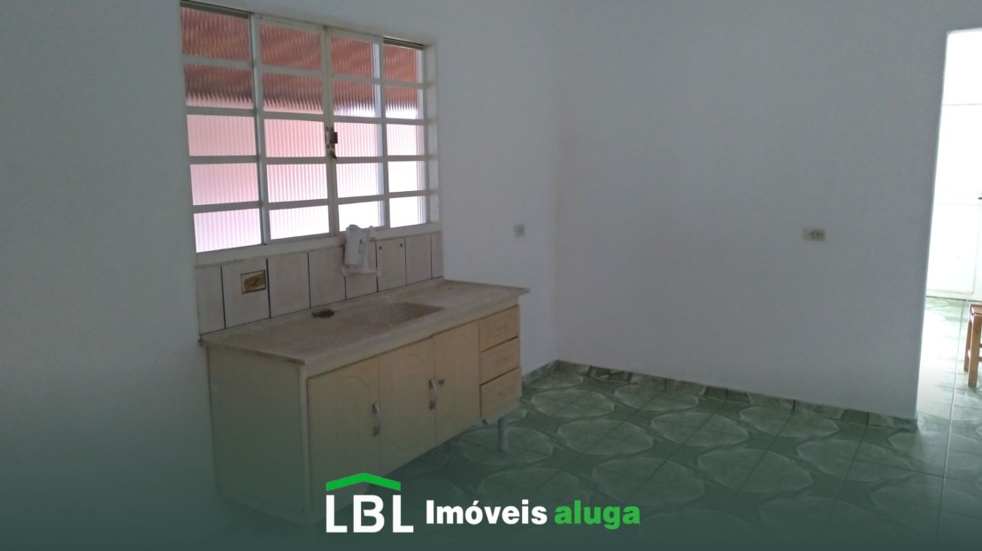 Aluga-se casa em Bueno Brandão-MG