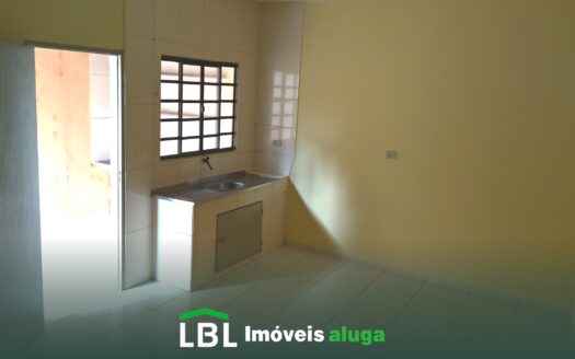 Casa pequena no Jardim Nova Suíça em Bueno Brandão-MG