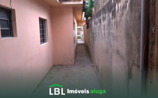 Casa pequena no Jardim Nova Suíça em Bueno Brandão-MG