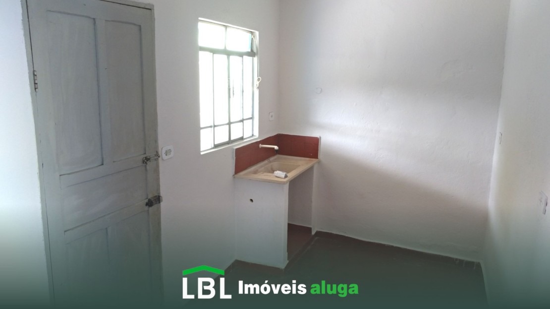 Aluga-se casa em Bueno Brandão-MG