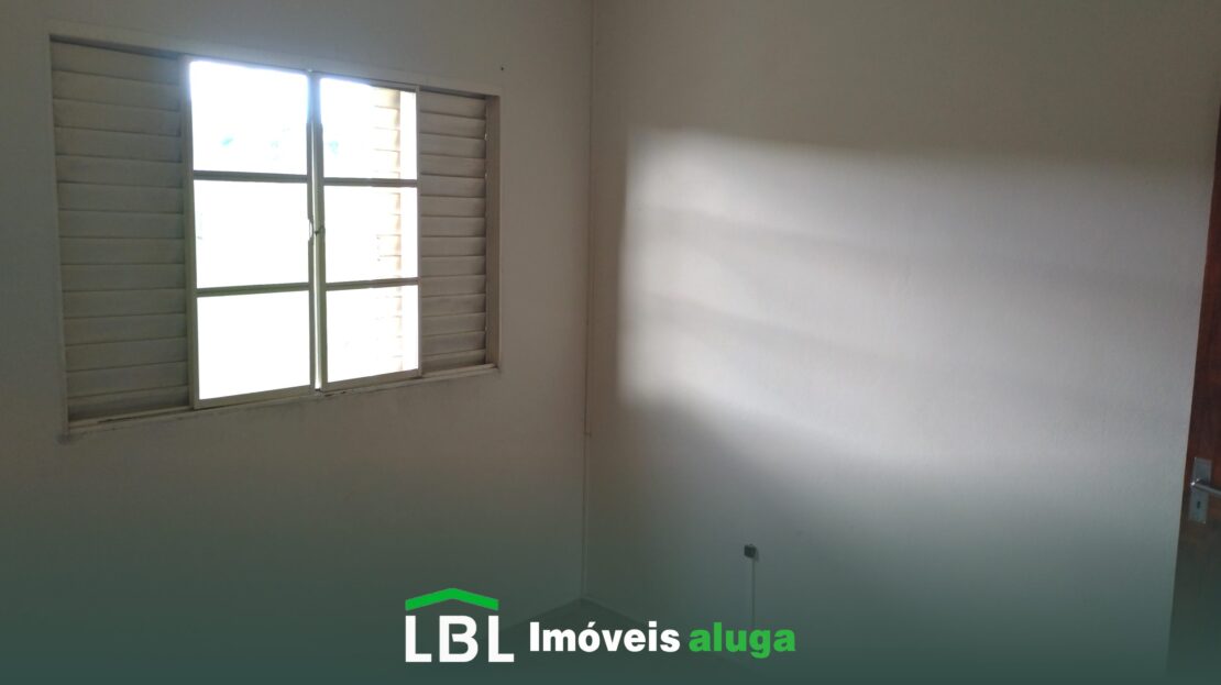 Aluga-se casa em Bueno Brandão-MG