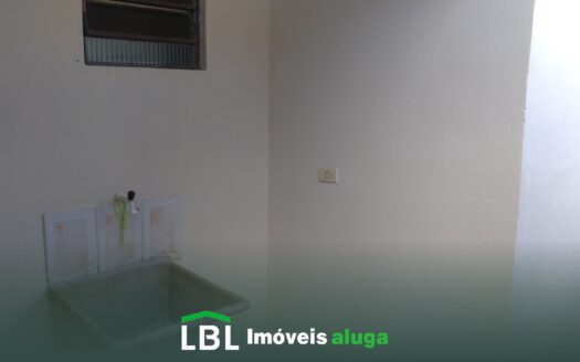 Casa boa no Jardim Nova Suíça, em Bueno Brandão-MG