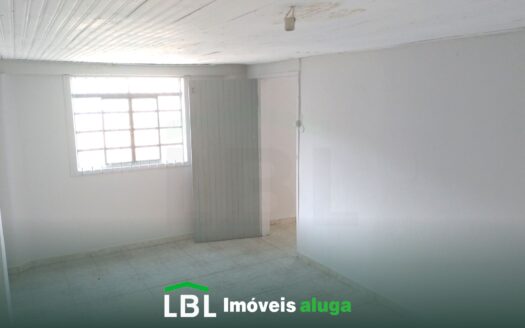 Casa pequena em Bueno Brandão-MG