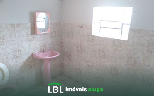 Casa pequena em Bueno Brandão-MG