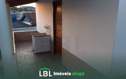 Casa boa, próxima ao Centro de Bueno Brandão-MG