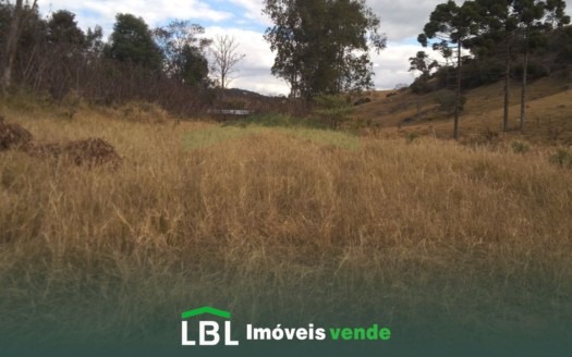 Vende-se terreno em Bueno Brandão- MG