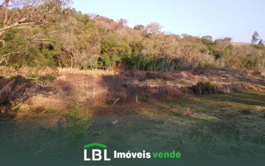 Terreno bem localizado próximo ao centro de Bueno Brandão-MG