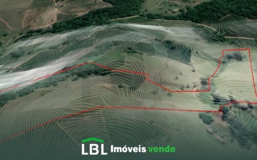 Ótimo terreno com 02 casas ecológicas e nascente em Bueno Brandão-MG