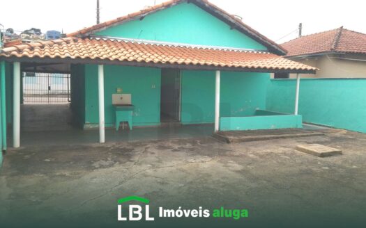 Ótima casa próxima ao Centro de Bueno Brandão-MG