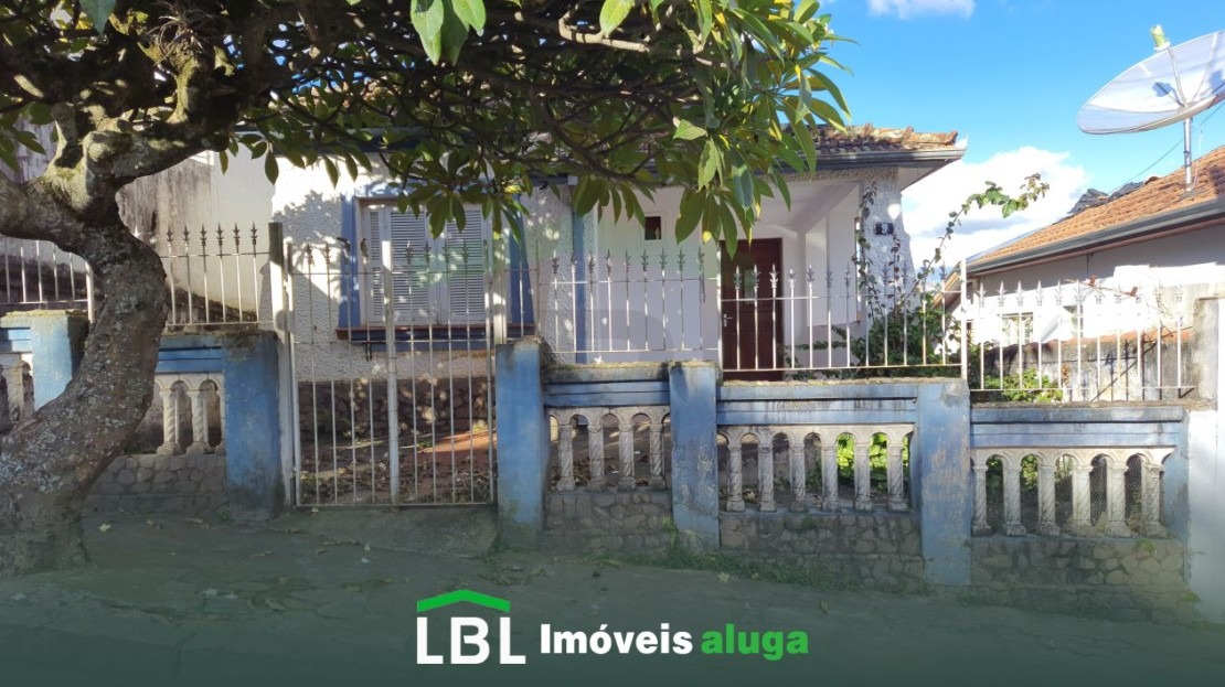 Aluga-se casa em Bueno Brandão-MG