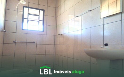 Casa pequena próxima ao Hospital de Bueno Brandão-MG