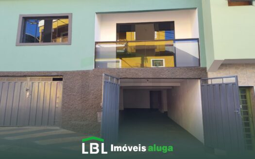 Excelente casa no Centro de Bueno Brandão-MG