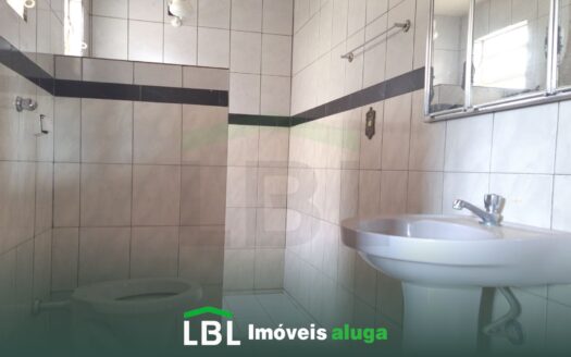 Casa pequena próxima ao Centro de Bueno Brandão-MG