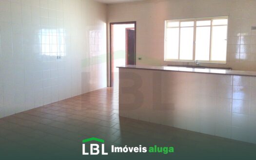 Ótima casa no Centro de Bueno Brandão-MG