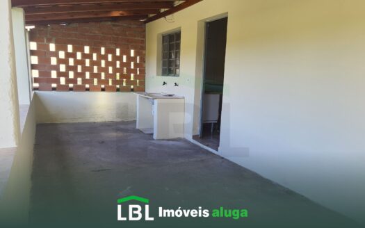 Casa boa em Bueno Brandão-MG, próxima ao Centro