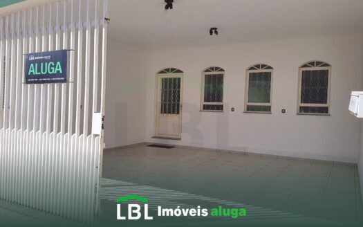 Ótima casa no Jardim Santa Maria em Bueno Brandão-MG