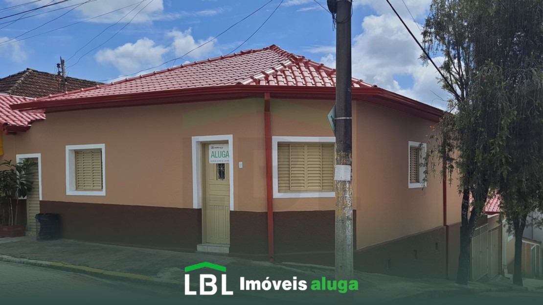 Aluga-se casa em Bueno Brandão-MG