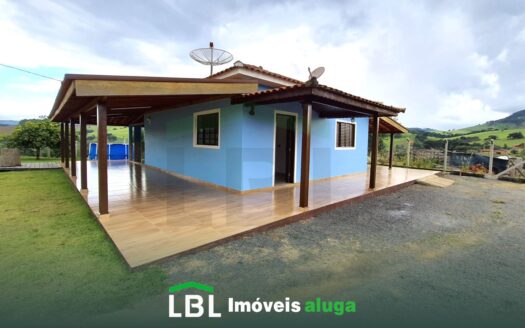 Excelente chácara à 1,5km de Bueno Brandão-MG