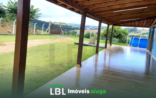 Excelente chácara à 1,5km de Bueno Brandão-MG