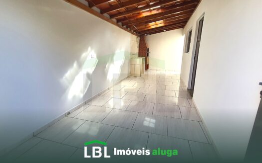 Excelente casa no Jardim dos Pássaros em Bueno Brandão-MG